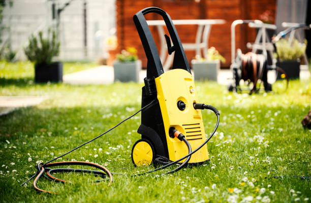 Best Gutter Cleaning  in Pasadena, CA